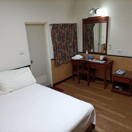 丸松商旅 Hotel Miaoli Bagian luar foto