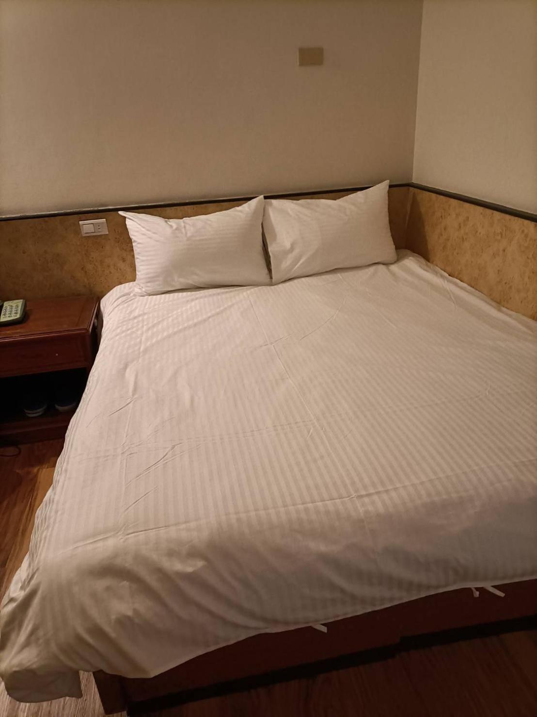 丸松商旅 Hotel Miaoli Bagian luar foto